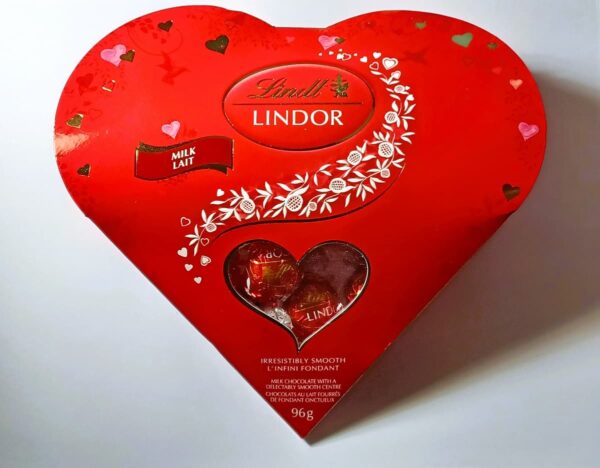 Valentine's Day Lindt Lindor Milk Chocolate 98g